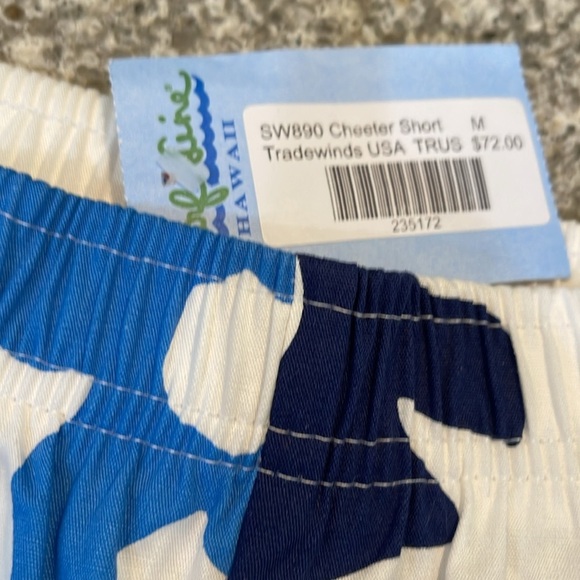 NWT Women's Floral Print Surf Line Hawaii Shorts - Picture 2 of 4